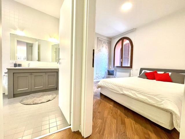 Domus Verona - Ampia Moderna Casa Su 2 Piani Nel Cuore Di Verona Eksteriør bilde