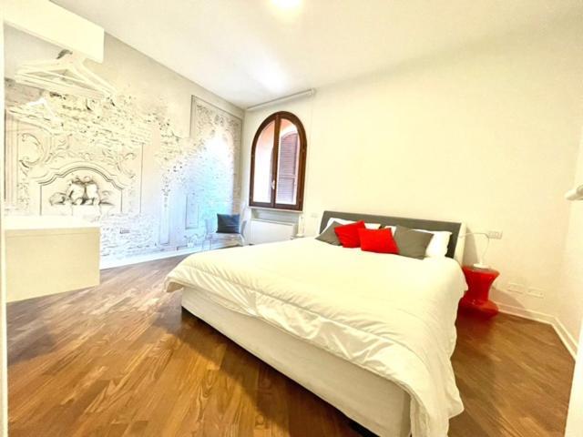 Domus Verona - Ampia Moderna Casa Su 2 Piani Nel Cuore Di Verona Eksteriør bilde